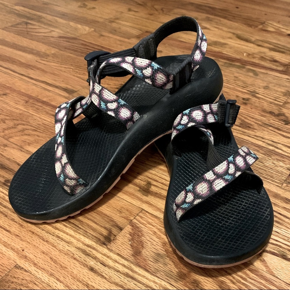 Women’s size 8 Chacos 🌿